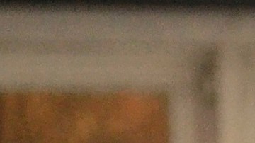 Una orden administrativa, la cual es emitida por el propio ICE, sirve para arrestos en público, pero no autoriza el ingreso a una casa o local privado.