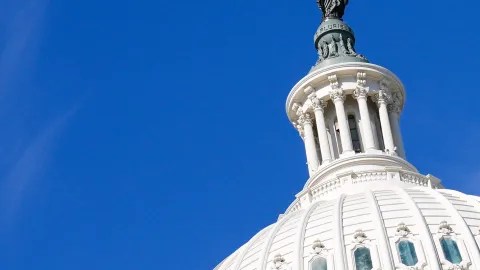 Chuck Schumer acusó que el gobierno utilizó la suspensión del programa de alimentos como medida de presión.