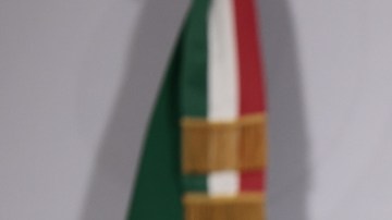 Sheinbaum planea llamar al papa León XIV para invitarlo a México