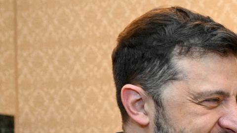 El papa expresó a Zelenski su deseo de una paz justa