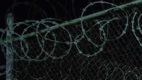 En julio de 2025, congresistas demócratas interpusieron una demanda contra la Administración Trump por impedir el acceso a los centros de detención de ICE