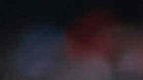 Desire Doue celebra un gol con el PSG.