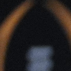 Fernando Mendoza, quarterback de la Universidad de Indiana, charla con reporteros en Los Ángeles días antes del Rose Bowl 2026. El joven de sangre cubana es la gran atracción del partido contra Alabama.