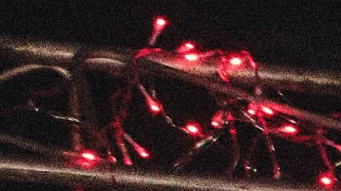 De izquierda a derecha, Salvador Arzate (tambora), Esaúl García (vocalista), Juanes, René Camacho (director) y Julio Haro (vocalista).