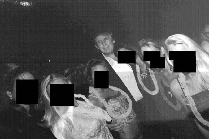 Donald Trump durante una reunión organizada por Jeffrey Epstein