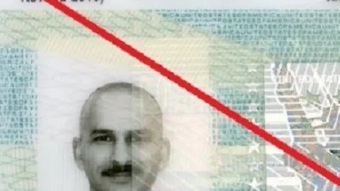 Un inmigrante podría perder la oportunidad de obtener una Green Card si tiene representación de un notario público.
