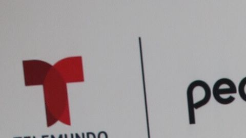 Jacky Bracamontes Martín Fuentes