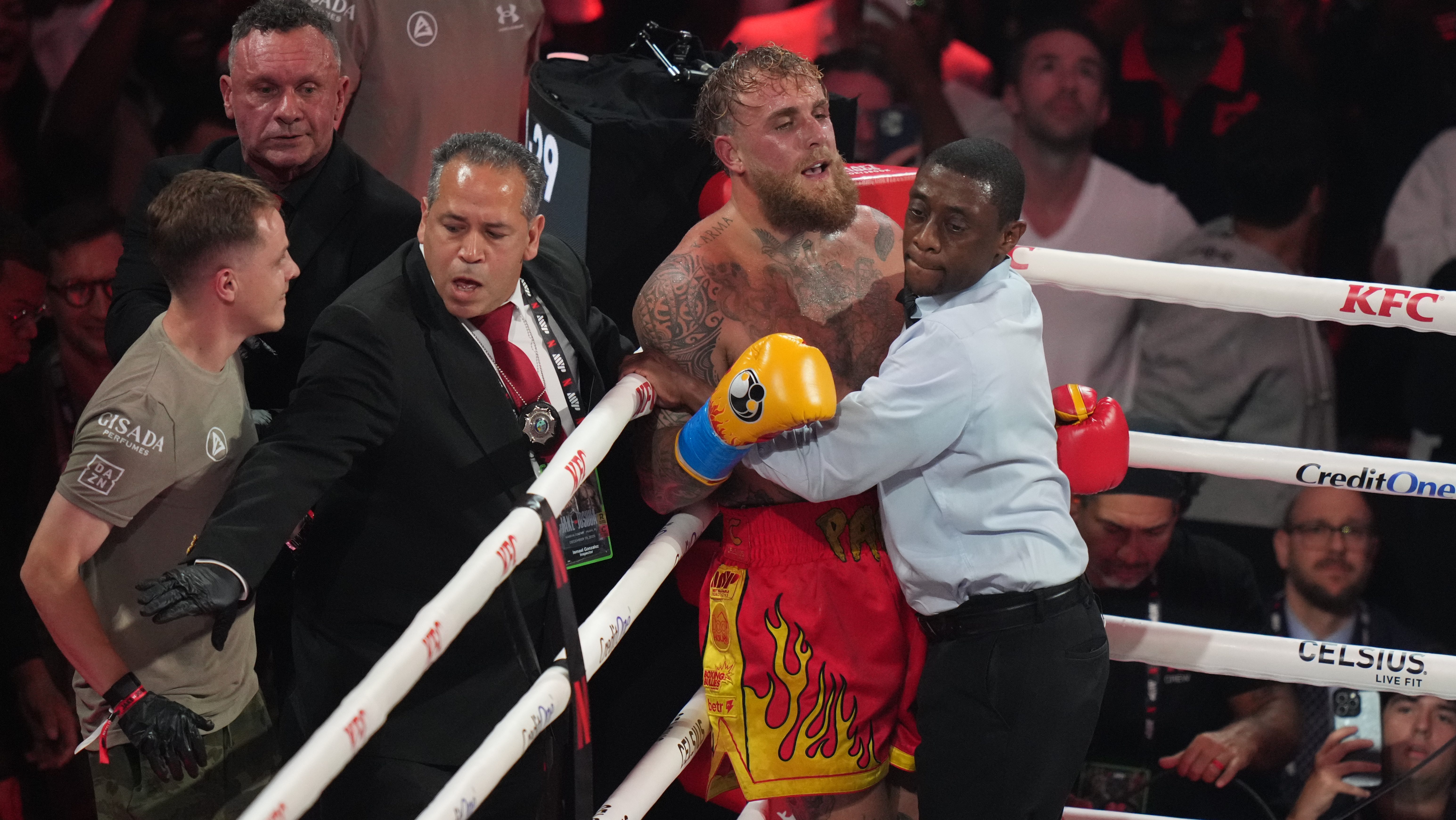Jake Paul afirma que ganó dos rounds ante Joshua: 