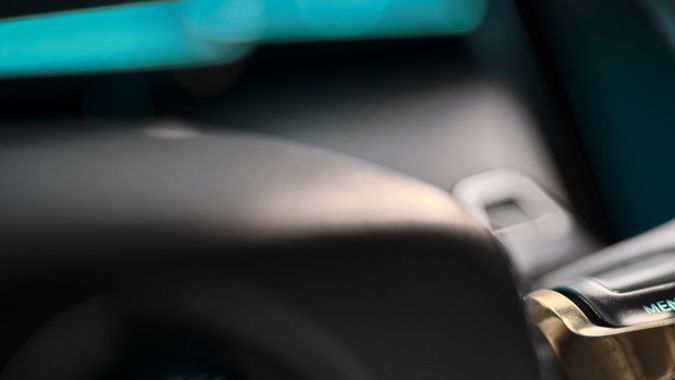 Lotus Eletre al detalle