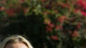 El fiscal del condado de Los Ángeles, Nathan Hochman alerta sobre los peligros de los contratistas sin licencia.