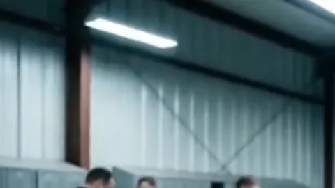 Santa Claus como agente de ICE