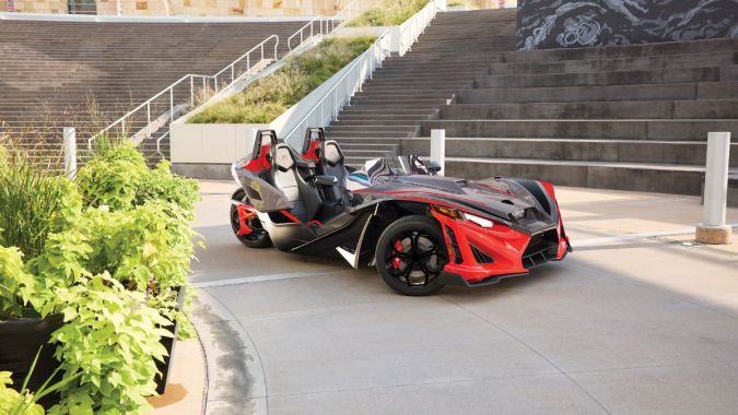 Slingshot R
