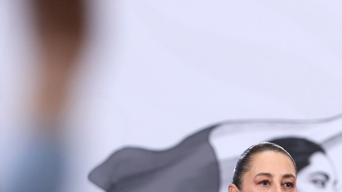 Sheinbaum ve un “momento de reflexión” para el progresismo de izquierda tras triunfo del ultraderechistas Kast en Chile