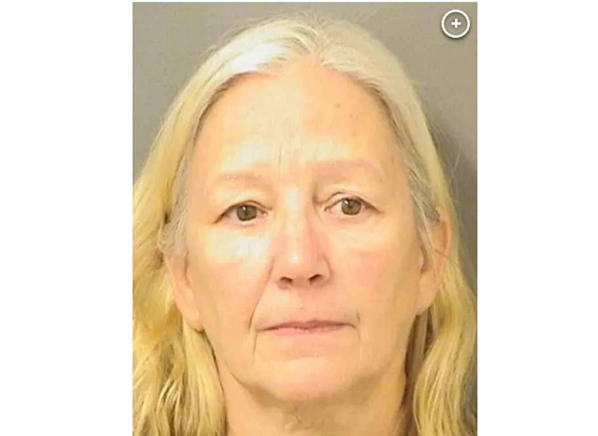 Acusan a mujer en Florida de asesinar a su madre enferma tras ...