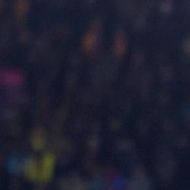 LONDON (United Kingdom), 25/11/2025.- Referee Slavko Vincic shows Ronald Araujo of Barcelona the red card following a second yellow card during the UEFA Champions League league phase match between Chelsea and Barcelona in London, Britain, 25 November 2025. (Liga de Campeones, Reino Unido, Londres) EFE/EPA/NEIL HALL