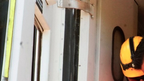 Sube a 14 las víctimas mortales por el descarrilamiento de tren Interoceánico de México