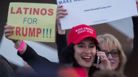 Los votantes latinos en EE.UU. ayudaron a Trump a regresar al poder hace un año... Ahora algunos se arrepienten