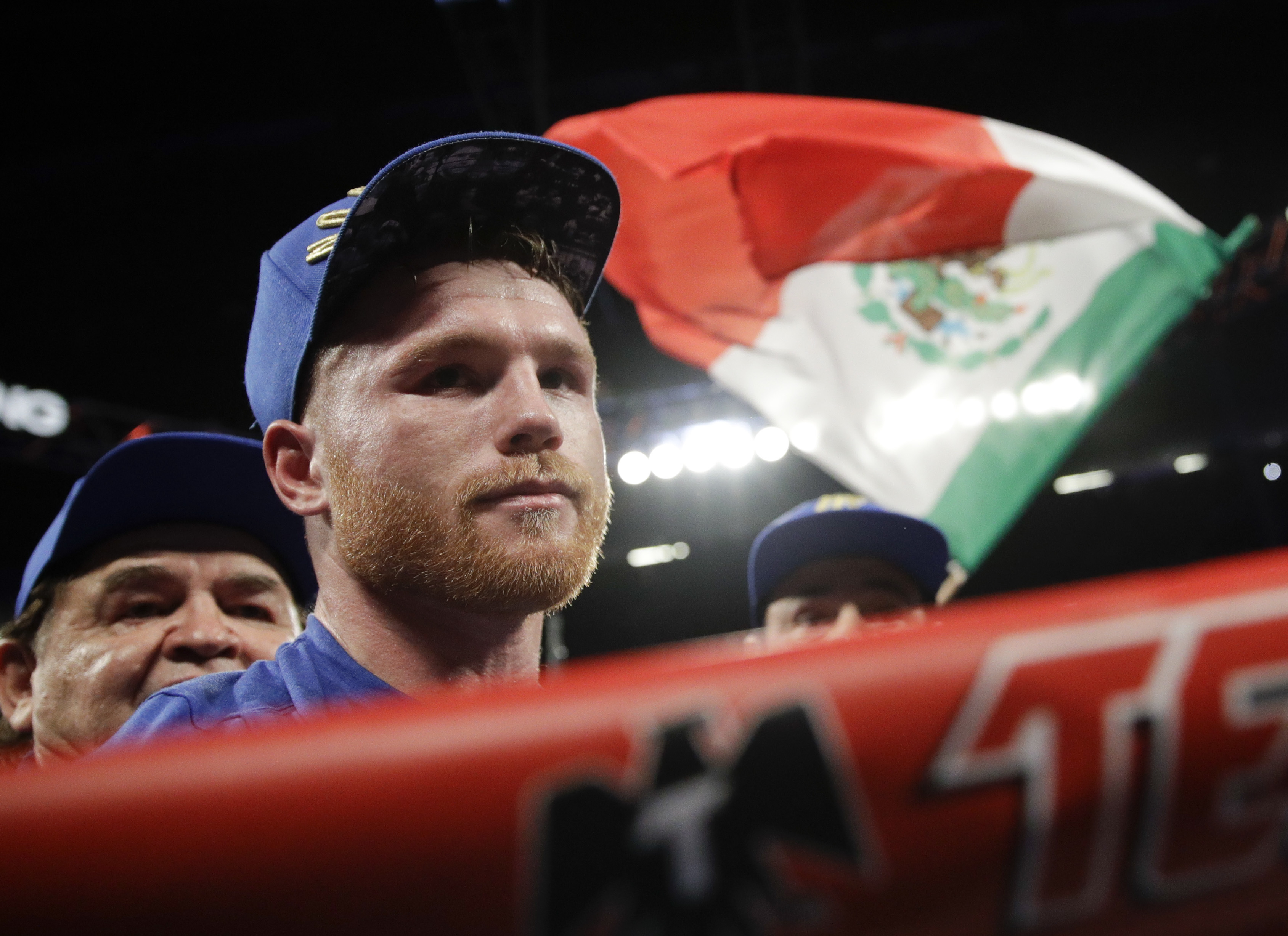 Canelo Álvarez ataca a Benavídez diciendo que no es mexicano