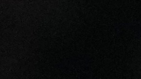 Raúl JIménez remata de cabeza durante el juego contra el Liverpool.