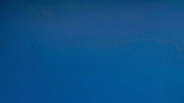 La secretaria Kristi Noem ofreció una conferencia de prensa en Nueva York.