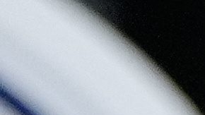 Fernando Mendoza celebra durante la ceremonia de premiación luego de guiar a los Hoosiers de Indiana al juego de campeonato nacional con un triunfo contundente sobre Oregon en el Peach Bowl en Atlanta.