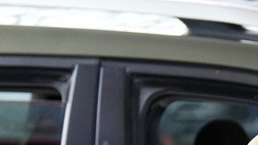 Agentes migratorios protagonizan violentas detenciones y repliegue de manifestantes.