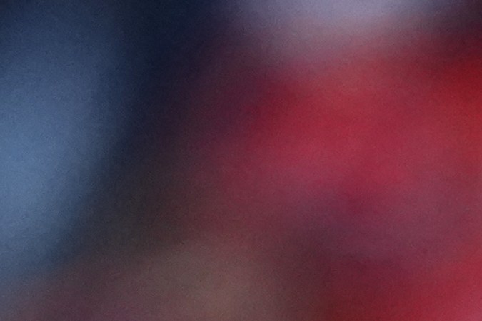 El linebacker de los Broncos, Nik Bonitto, golpea al quarterback Josh Allen, de los Bills, durante el juego de playoffs divisionales ganado por Denver para avanzar a la final de la AFC.