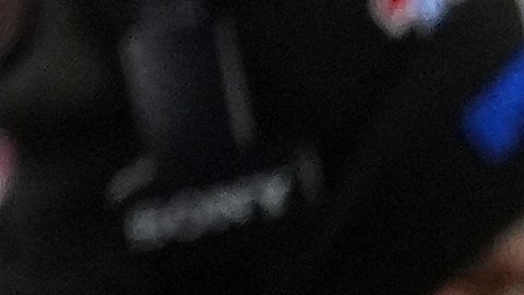 Sean McDermott durante el juego contra Denver.