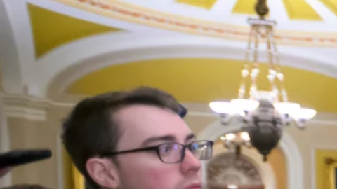 Cobertura del aborto amenaza con impedir un acuerdo en el Congreso sobre los subsidios a la atención médica