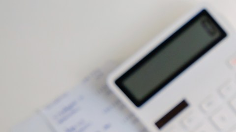 Es inquietante el impacto del estrés financiero en la salud de nuestro corazón