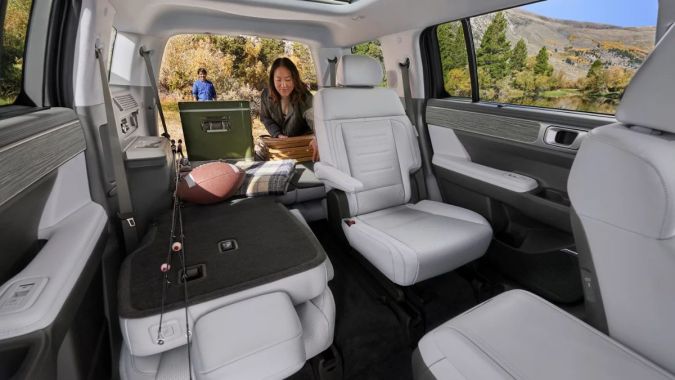 Interior de la Hyundai Santa Fe 2026