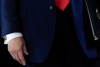 Así lucía la mano derecha de Donald Trump en febrero del año pasado.