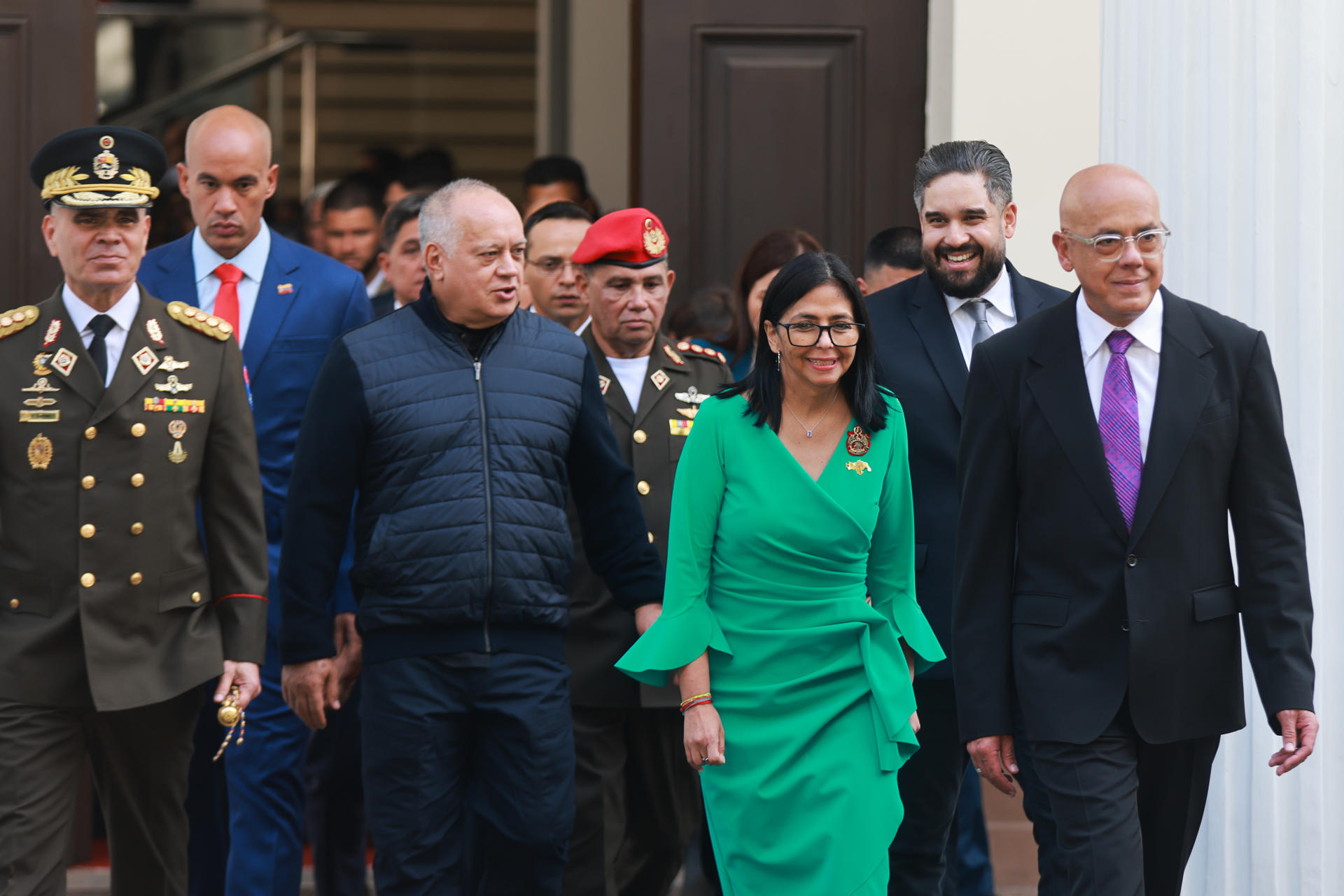 Aliados políticos desde hace años, ambos han sido figuras clave del chavismo y ahora controlan de forma simultánea los poderes Ejecutivo y Legislativo en medio de la mayor crisis política del país en décadas.