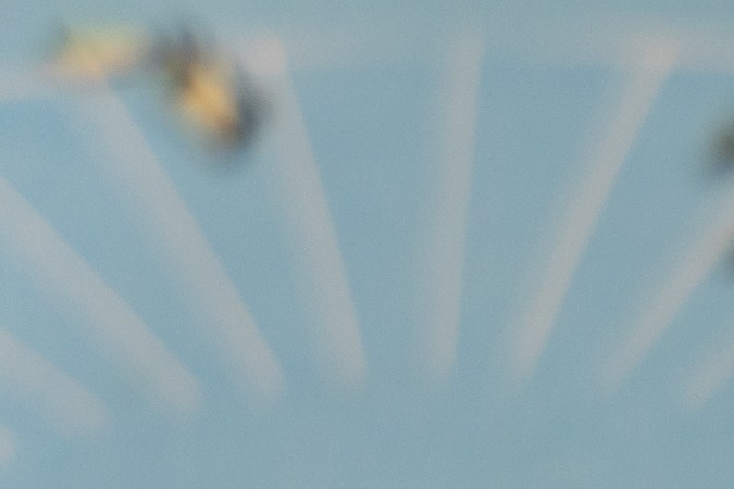 Groenlandia se ubica en el extremo norte del continente americano, entre el océano Atlántico Norte y el océano Ártico.