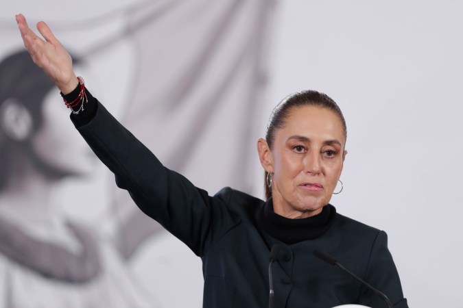 México sólo permitirá el ingreso de aviones militares de EEUU en condiciones "especiales"