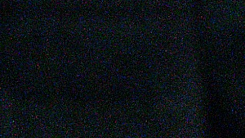 Organizaciones aconsejan a los inmigrantes que se queden en casa mientras siguen las redadas.