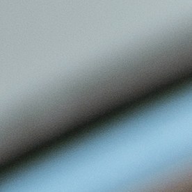 La infracción forma parte de las nuevas normativas al volante, que pretenden reducir accidentes en California causados por distracciones.