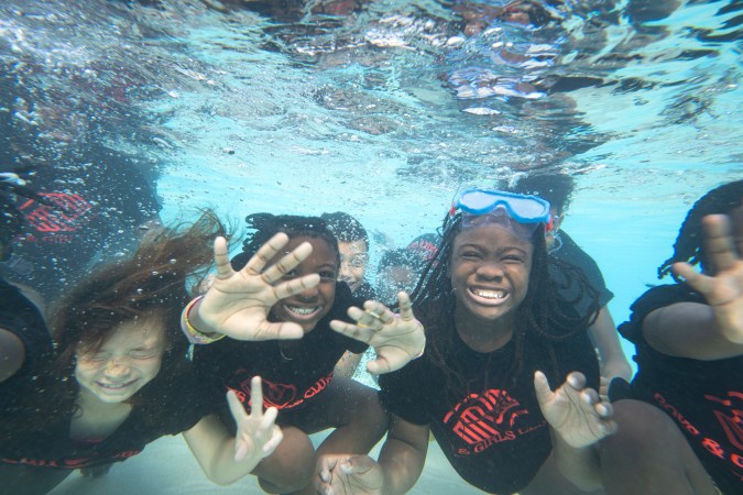 Clases de natación en parques acuáticos de Orlando