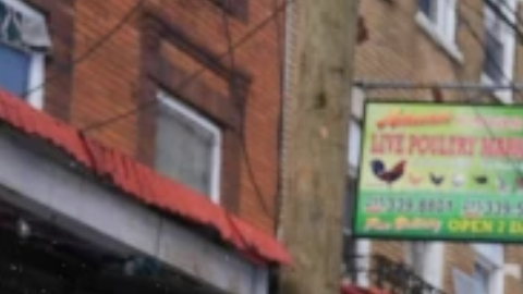 El esfuerzo excesivo al palear nieve conlleva riesgos cardíacos