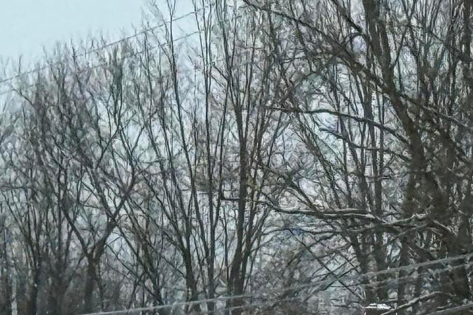 Al menos seis muertos, un millón de hogares sin luz y cancelaciones de vuelos por gran tormenta en EE.UU.