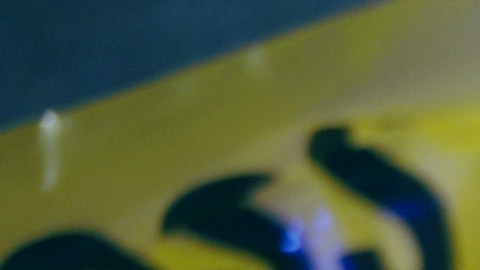 La fiscalía lo vincula al crimen mediante mensajes de texto, evidencia de sangre y testimonios de vecinos.