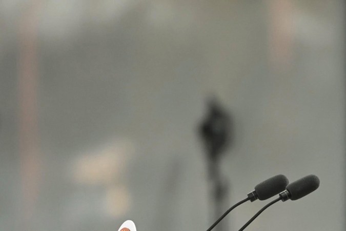 Entre risas, Sheinbaum dice que no cree que la secretaría de la Defensa de México esté investigando sobre la vida extraterrestre