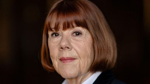Gisèle Pelicot en el Hôtel de Ville en Paris, Francia.