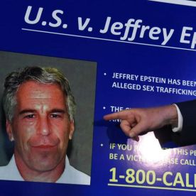 "¿Crees que eres el mismísimo diablo?": un video revela una entrevista de dos horas a Epstein