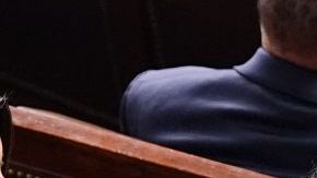 Al Green fue expulsado del Discurso del Estado por protesta racial contra Donald Trump.