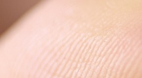 ¿Llegaste a los 40 años?: la FDA aprobó el primer colirio de doble acción para tratar la presbicia