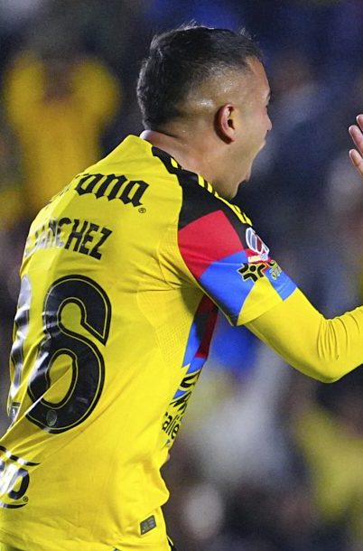 Ciudad de México, 7 de febrero de 2026. Alejandro Zendejas en festejo de gol, durante el partido correspondiente a la jornada 5 del torneo Clausura 2026 de la Liga BBVA MX, entre las Águilas del América y los Rayados del Monterrey, realizado en el estadio Ciudad de los Deportes. Foto: Imago7/ Manlio Contreras