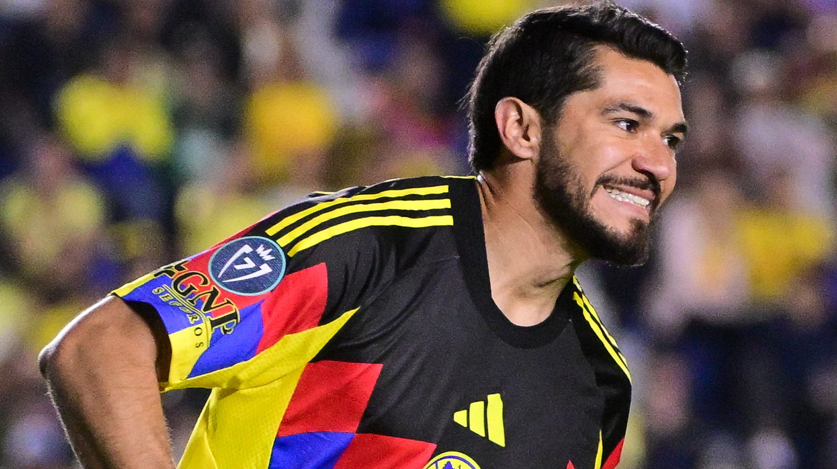 Henry Martín metió reversa en sus críticas contra los aficionados del América