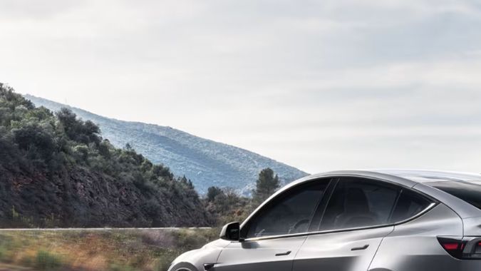 Llega otra opción, la del Tesla Model Y AWD