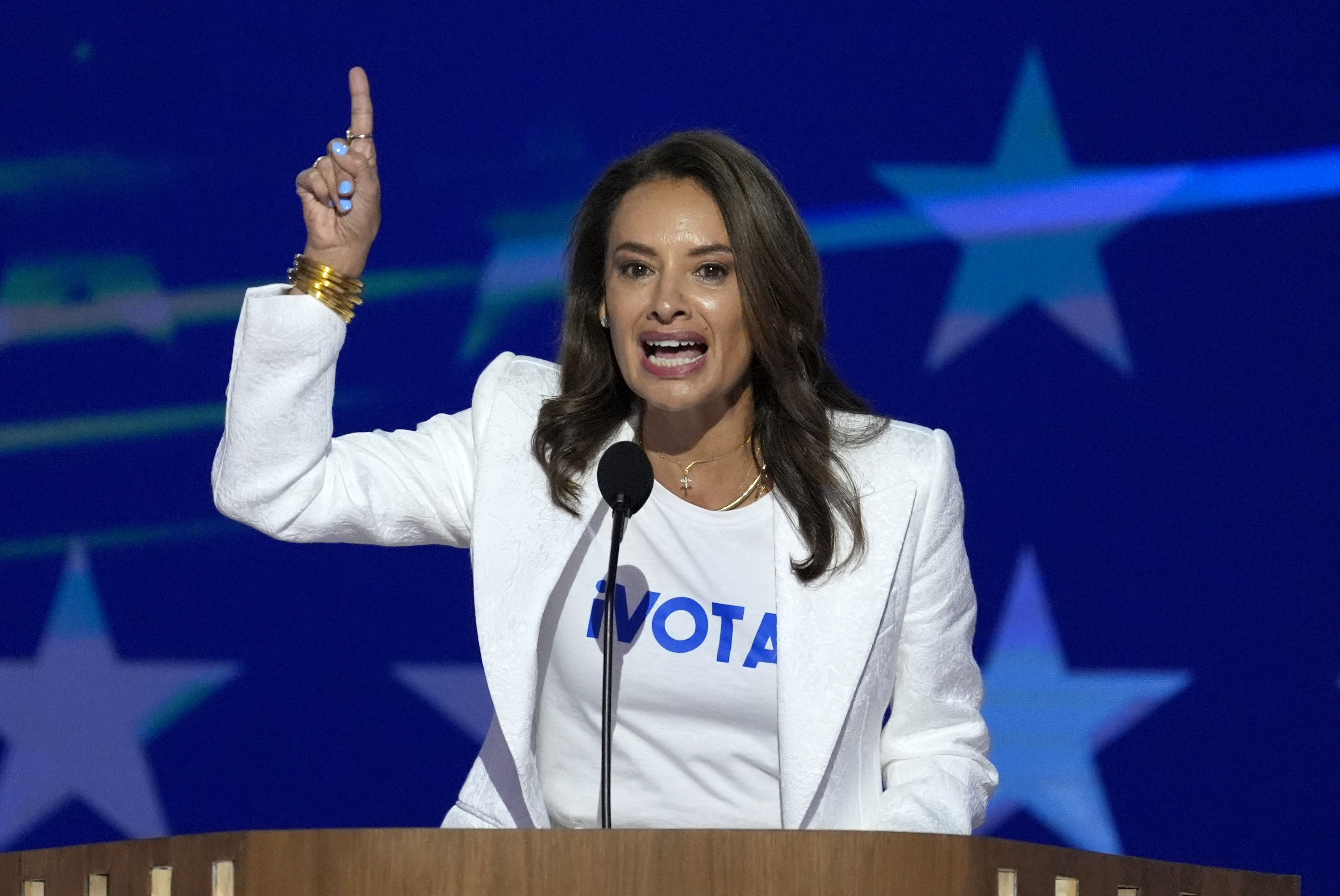 Maria Kumar Grupos latinos alertan de exclusión de millones de votantes de minorías ...